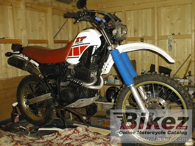 Big Stefan Dahlkvist xt 600 picture and wallpaper from Bikez.com